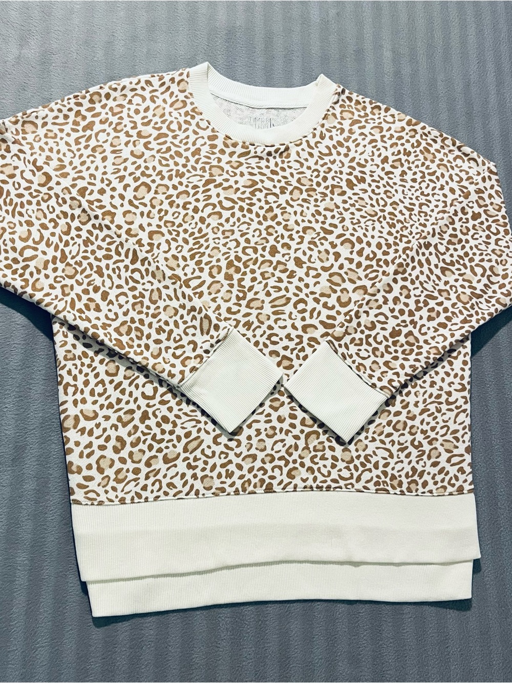 Time and Tru Cream Leopard Print Pullover Sweatshirt
